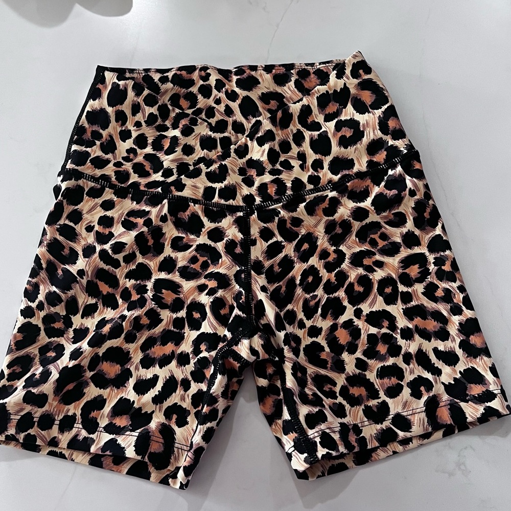 Leopard print spandex